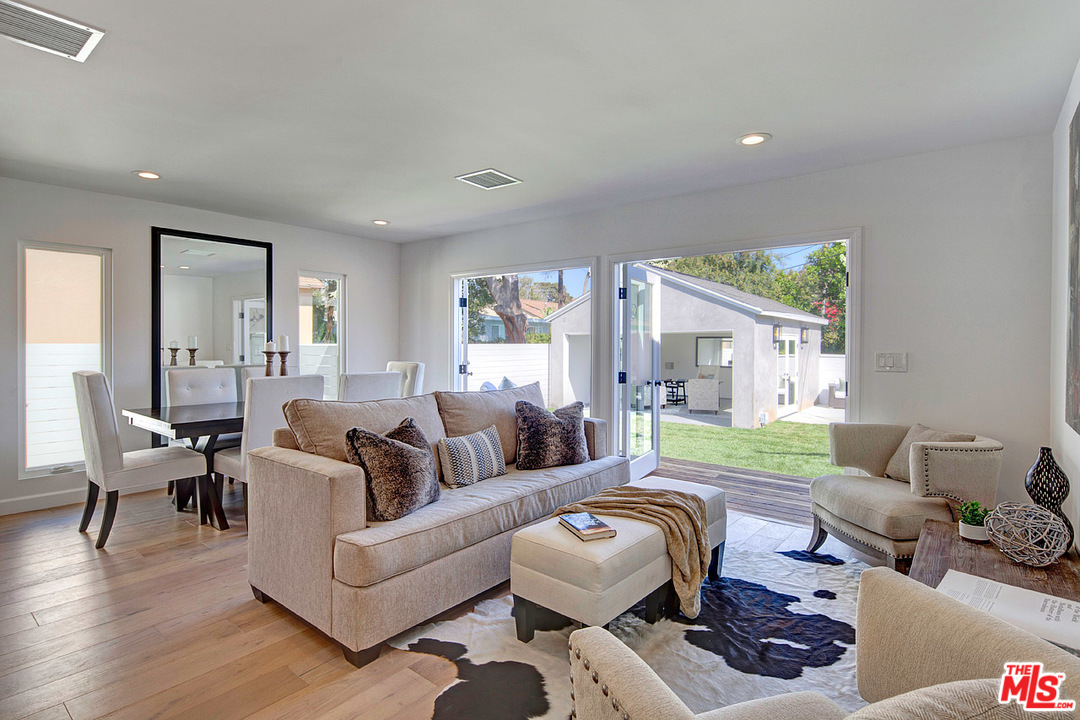 11362 Charnock Road Los Angeles, CA 90066 - Photo 11 of 23 Gallery Image 11