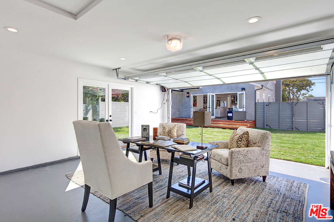 11362 Charnock Road Los Angeles, CA 90066 - Photo 14 of 23 Gallery Image 14