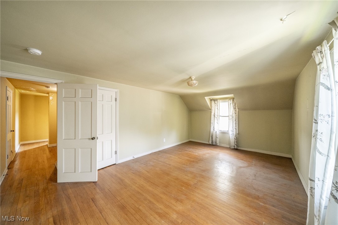 1500 Brainard Road Cleveland, OH 44124 - Photo 11 of 17 Large Primary Bedroom on 2nd floor