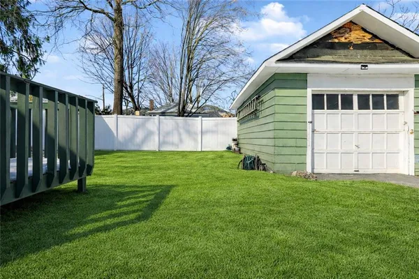 $899,000 | 119 Watchogue Road | Westerleigh