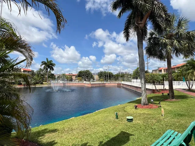 $1,900 | 4810 Northwest 79th Avenue, Unit 305, Doral, FL 33166