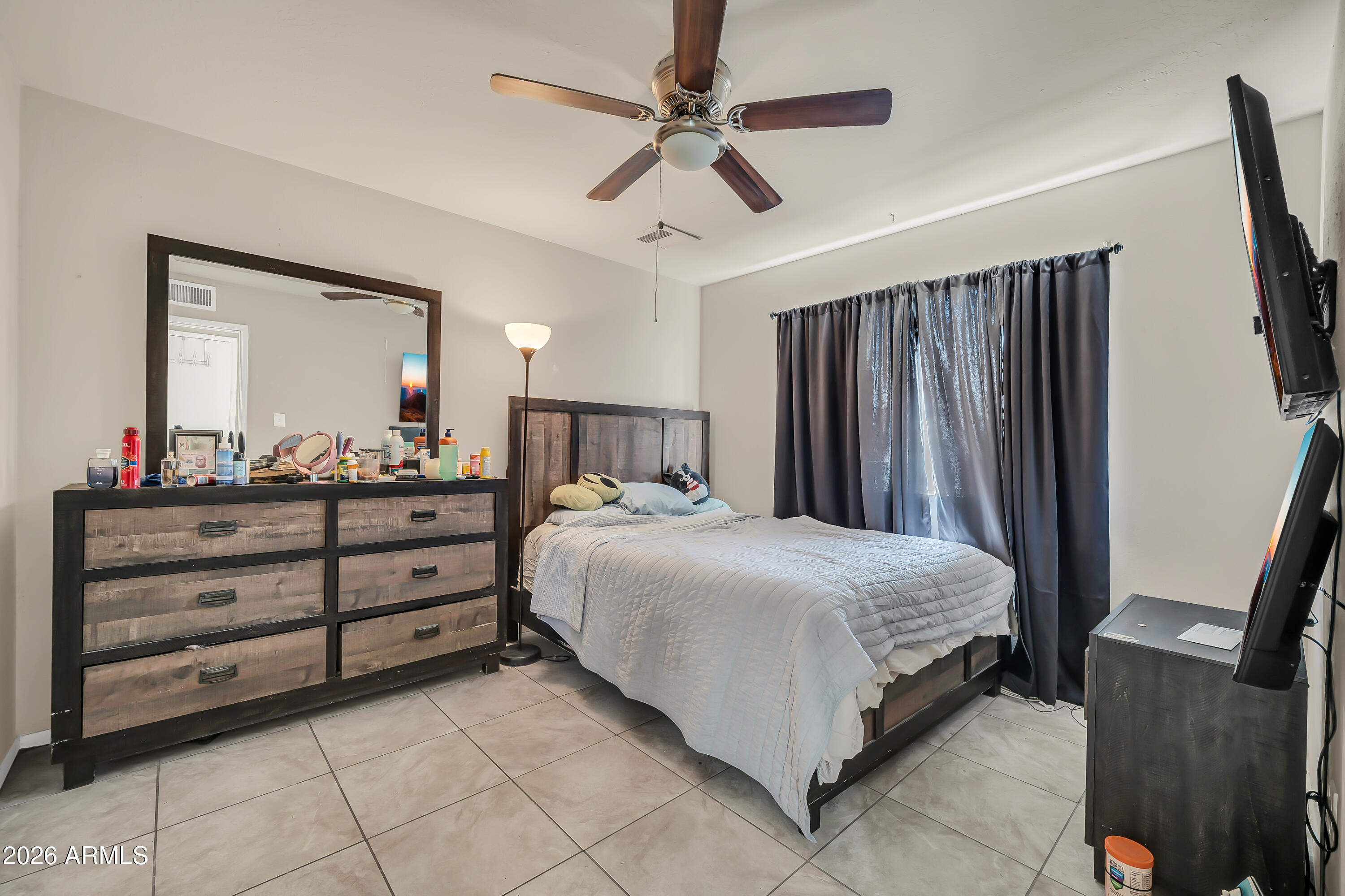 8933 West Roma Avenue Phoenix, AZ 85037 - Photo 11 of 23