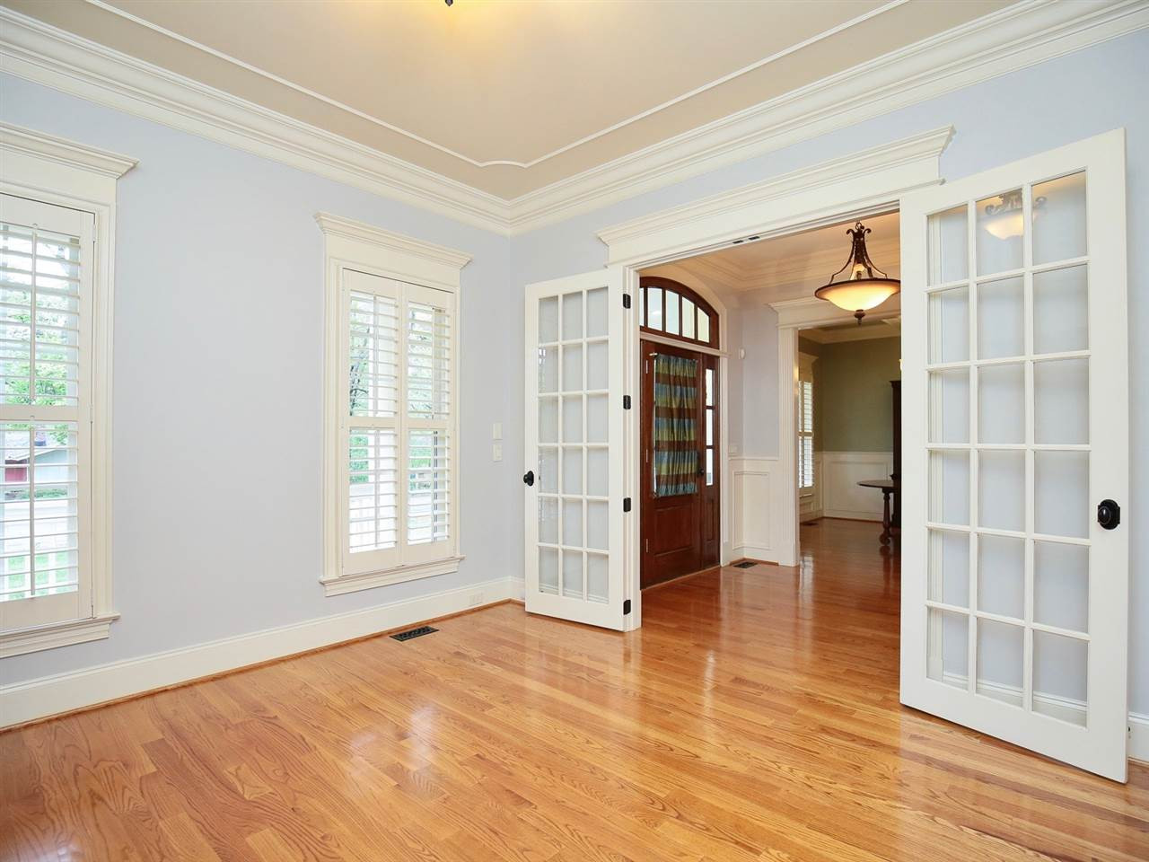2916 Claremont Road Raleigh, NC 27608 - Photo 4 of 30 Photo 4