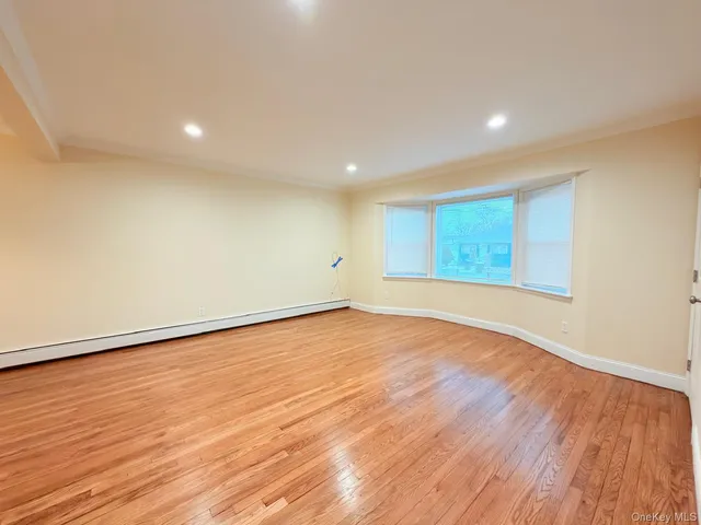 $3,500 | 35 North 16th Street, Unit FIRST FL & BASEMENT, Wheatley Heights, NY 11798