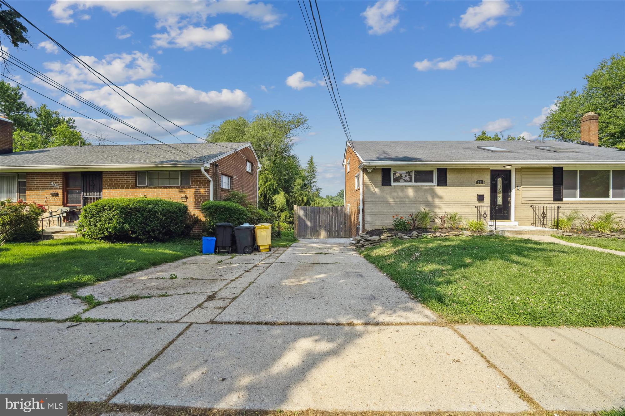 12812 Crisfield Road Silver Spring, MD 20906 - Photo 5 of 83 a front view of a house with a garden