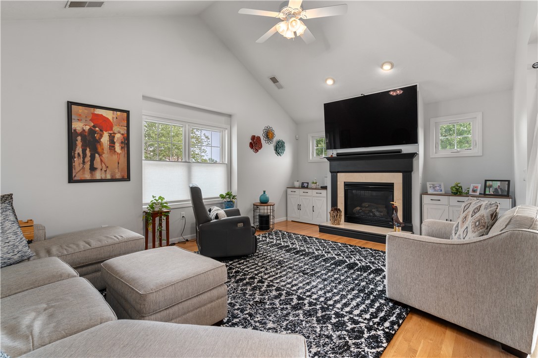 500 Mendon Road, Unit 213 Cumberland, RI 02864 - Photo 9 of 17 Gallery Image 9