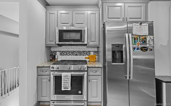 $599,999 | 253 South 7th Street, Lindenhurst, NY 11757