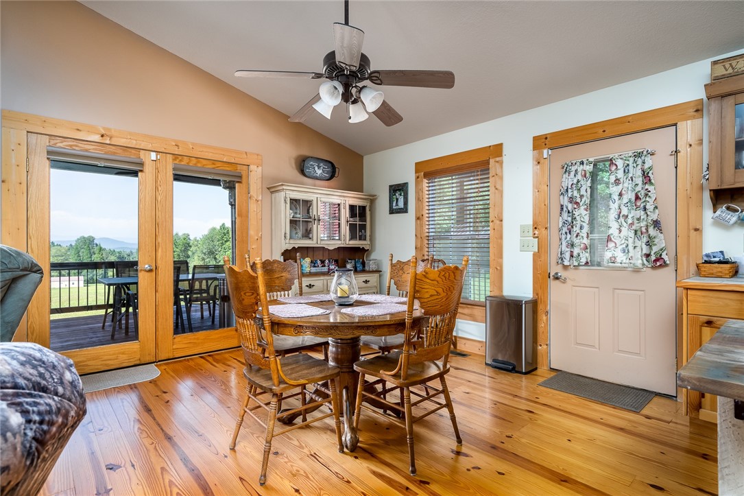356 Whetstone Road Mountain Rest, SC 29664 - Photo 12 of 36 Gallery Image 12