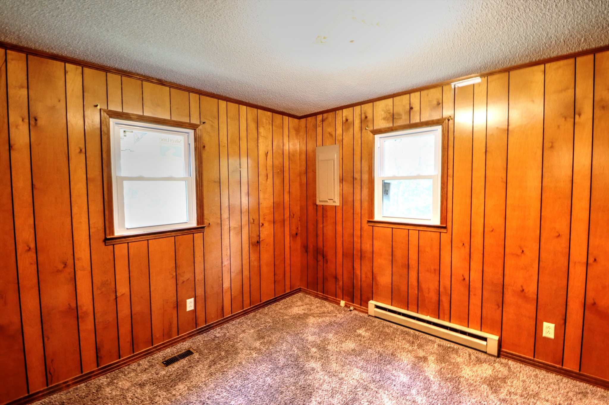 1010 Arlington Ridge Road Erin, TN 37061 - Photo 15 of 18 an empty room with windows