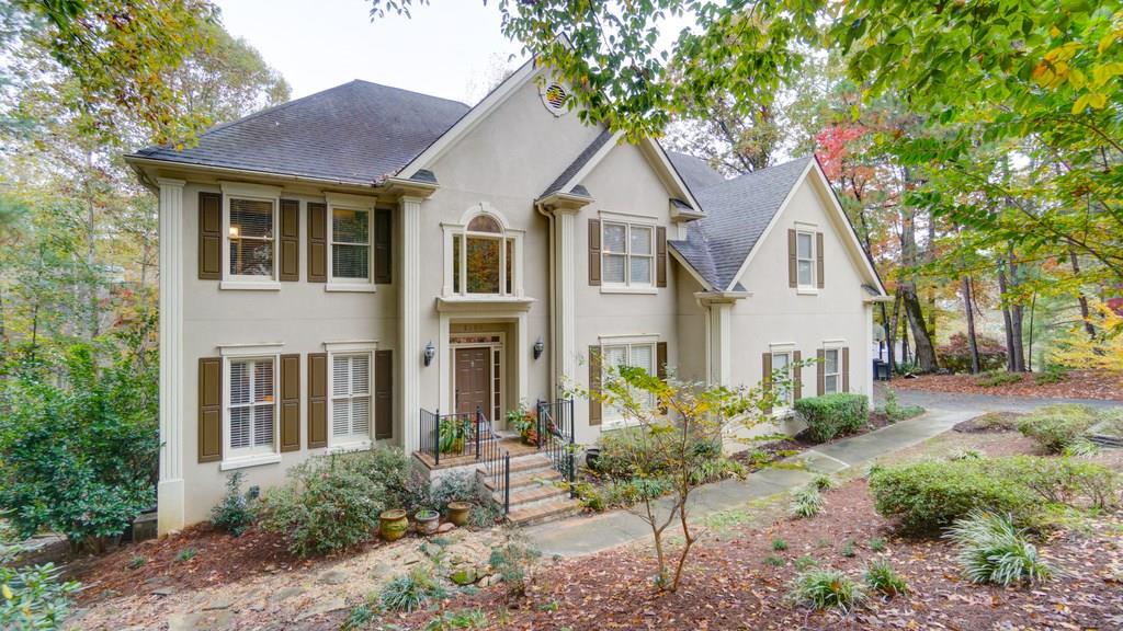 2000 Brassfield Way Roswell, GA 30075 - Photo 1 of 1 Hard Coat Stucco Traditional