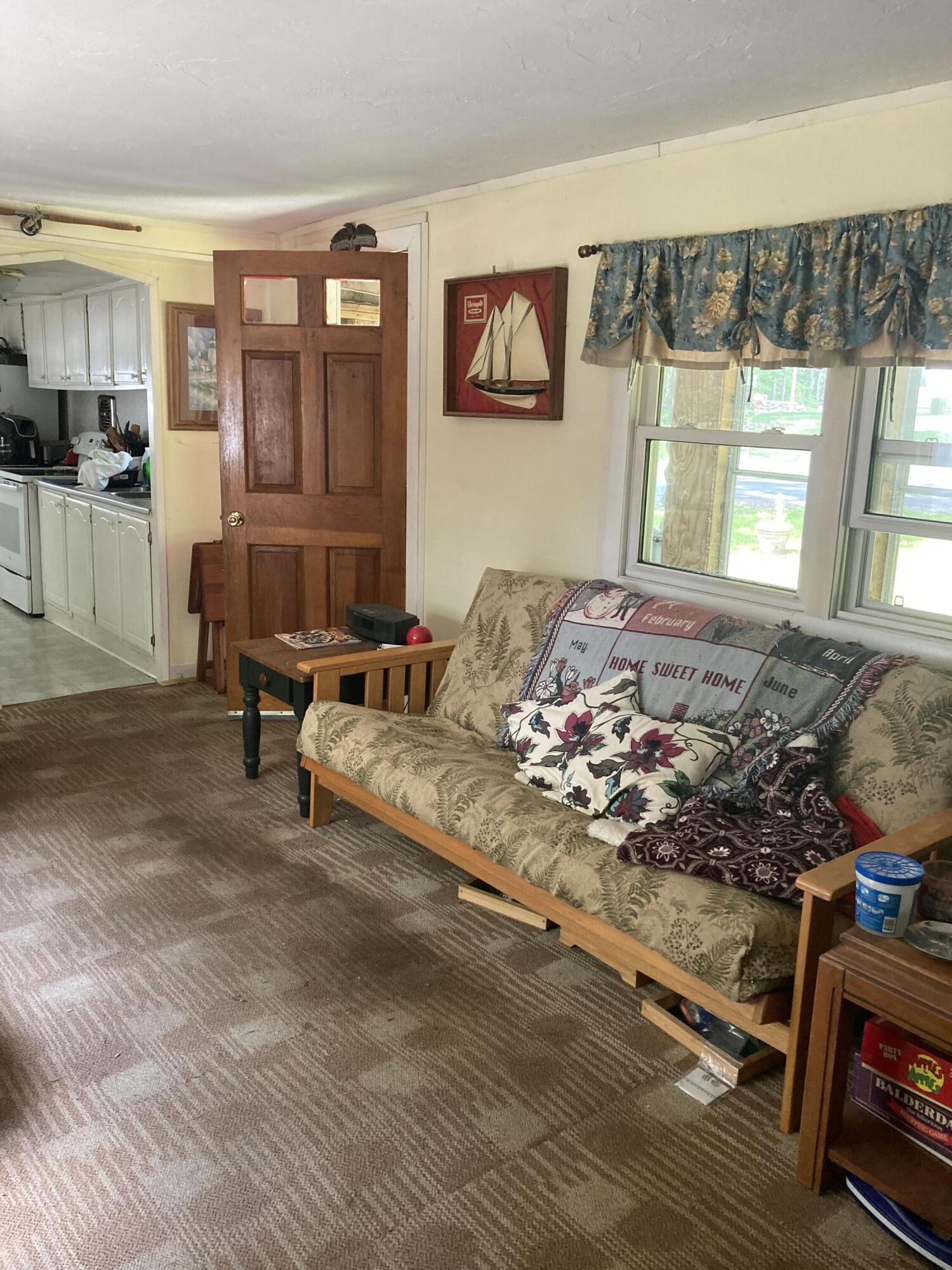 194 Lindsey Road Wells, ME 04090 - Photo 7 of 26 IMG_1190 LV