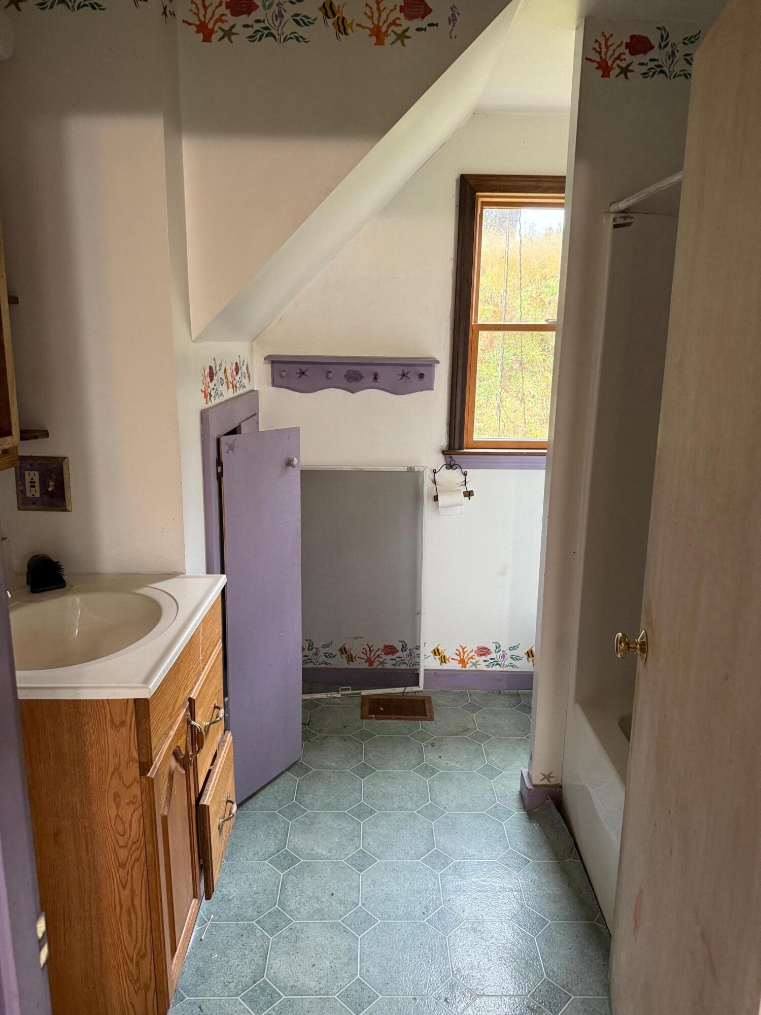 352 Bayview Road Penobscot, ME 04476 - Photo 16 of 56 IMG_2090