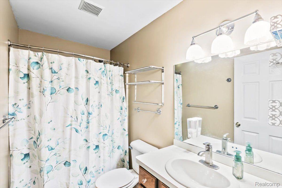 5717 Metcalf Road North Street, MI 48049 - Photo 26 of 42 Gallery Image 26