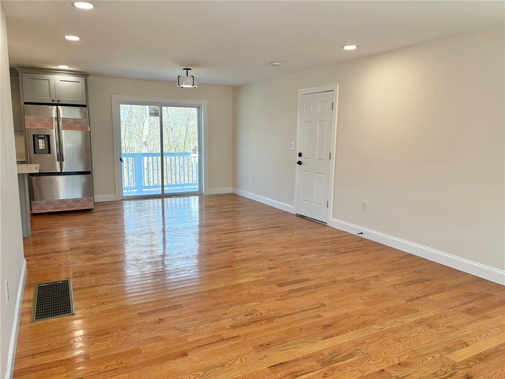 378 Gauthier Drive Woonsocket, RI 02895 - Photo 4 of 24