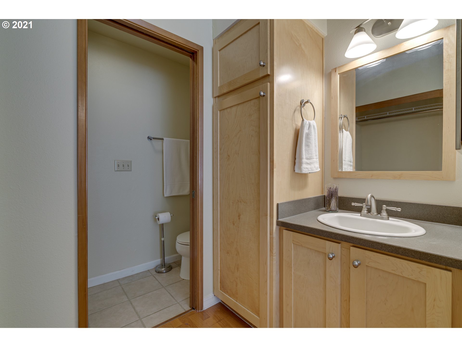 86 Kingsgate Road, Unit G101 Lake Oswego, OR 97035 - Photo 14 of 24 Gallery Image 14