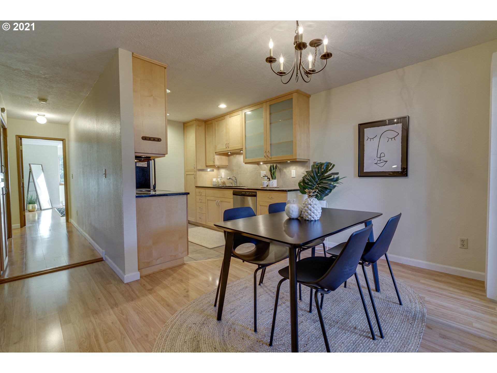 86 Kingsgate Road, Unit G101 Lake Oswego, OR 97035 - Photo 5 of 24 Gallery Image 5