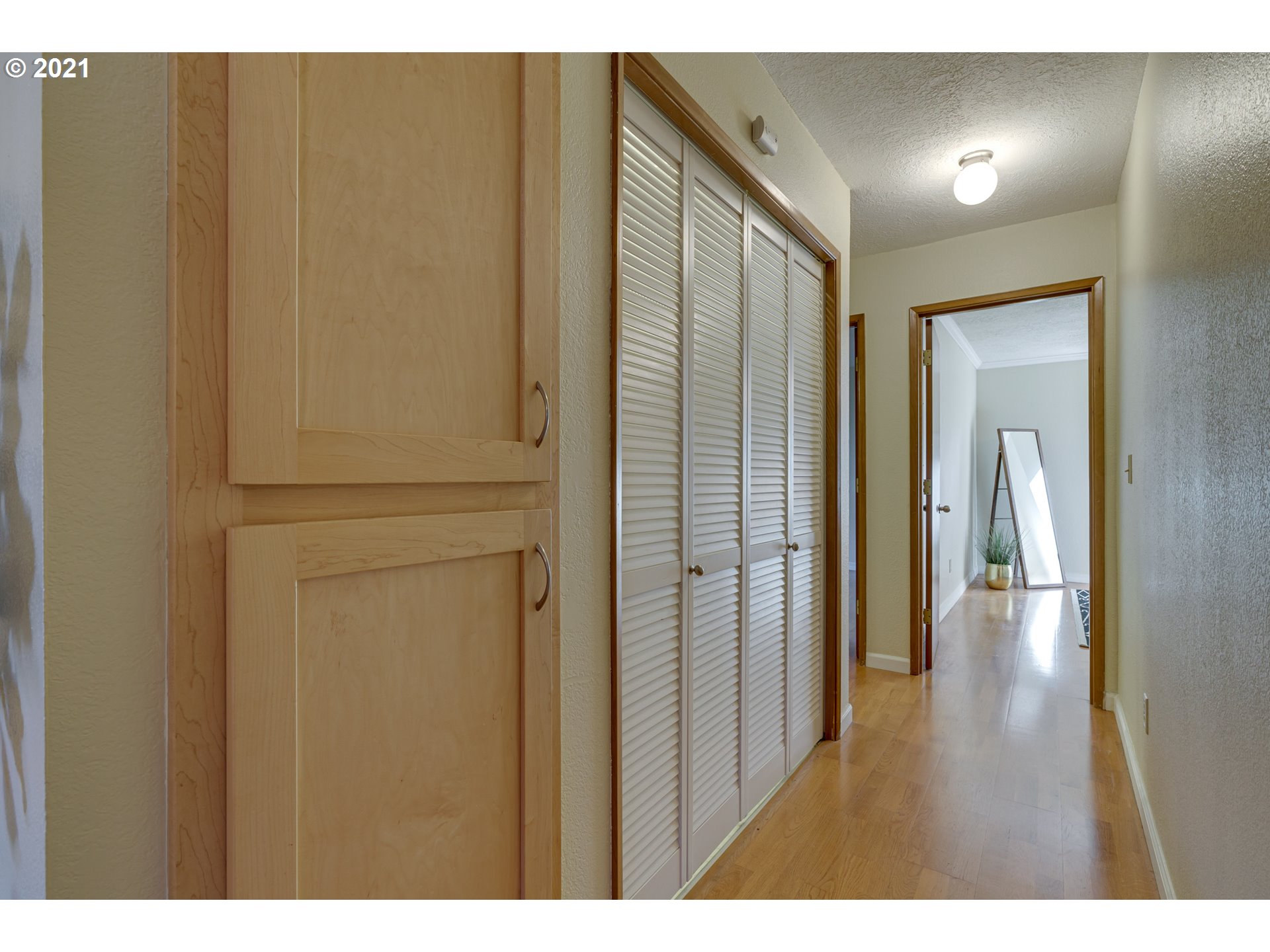 86 Kingsgate Road, Unit G101 Lake Oswego, OR 97035 - Photo 10 of 24 Gallery Image 10