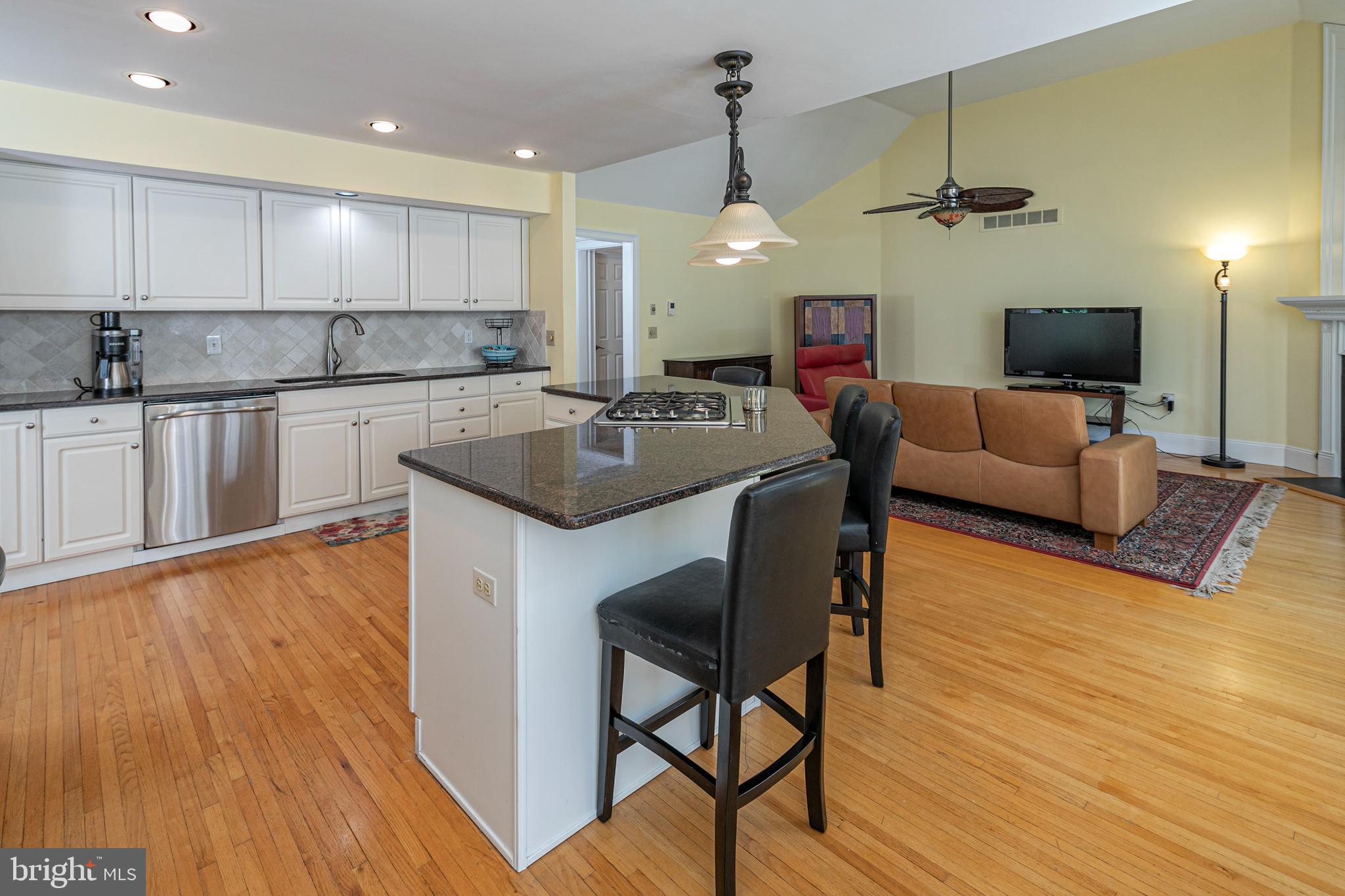 1 Linden Lane Pennington, NJ 08534 - Photo 11 of 50