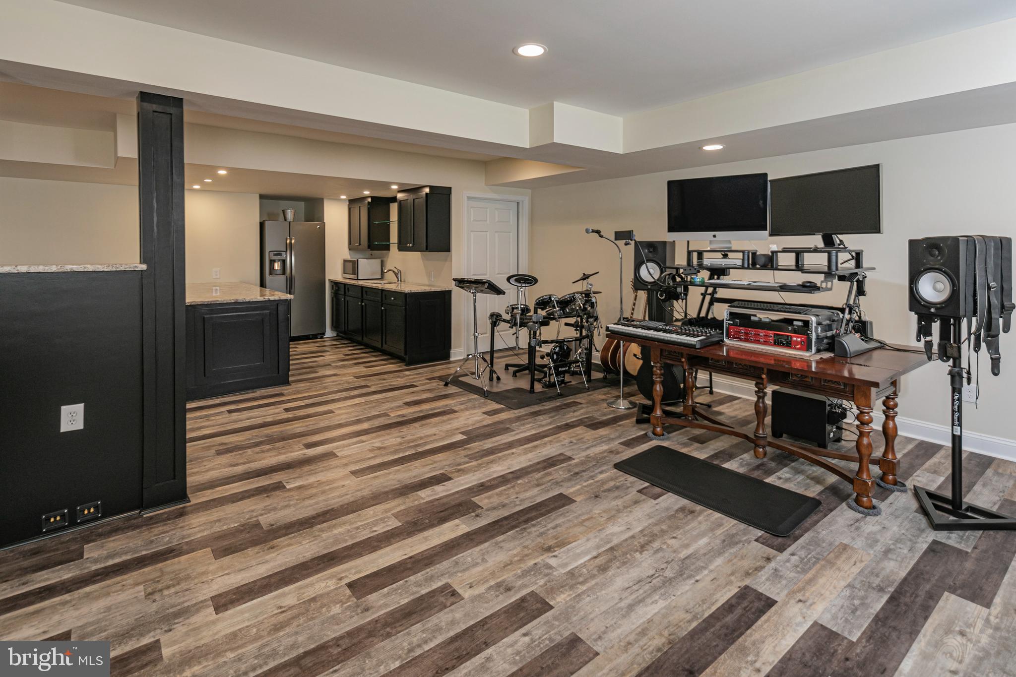 1 Linden Lane Pennington, NJ 08534 - Photo 36 of 50