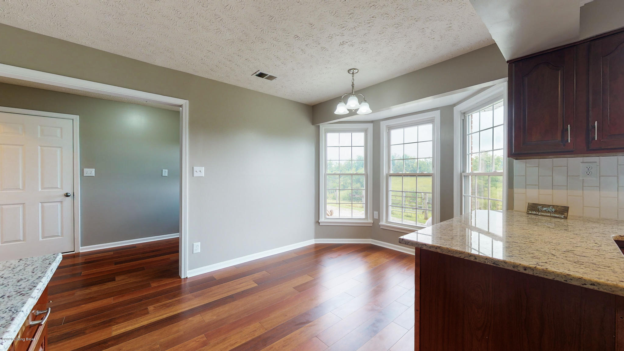 14723 Brush Run Road Louisville, KY 40299 - Photo 7 of 67 14723 Brush Run Rd Louisville KY 40299-1