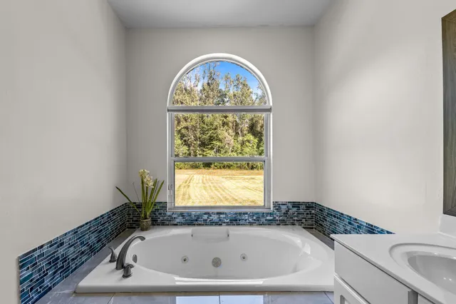 $579,900 | 3914 Shiloh Way East, Tallahassee, FL 32308