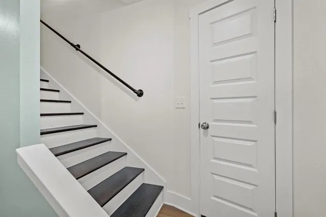 a view of entryway and hall