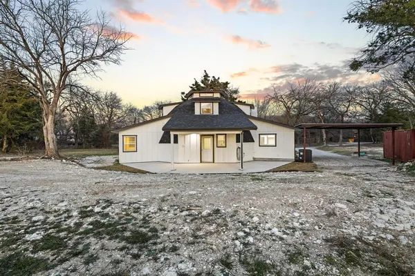 $418,500 | 1325 Reynolds Road, Whitewright, TX 75491