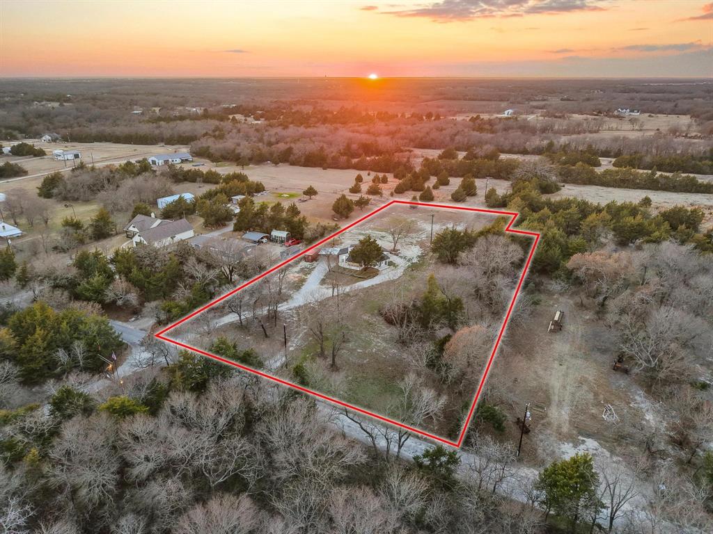 1325 Reynolds Road Whitewright, TX 75491 - Photo 36 of 39 a view of a city