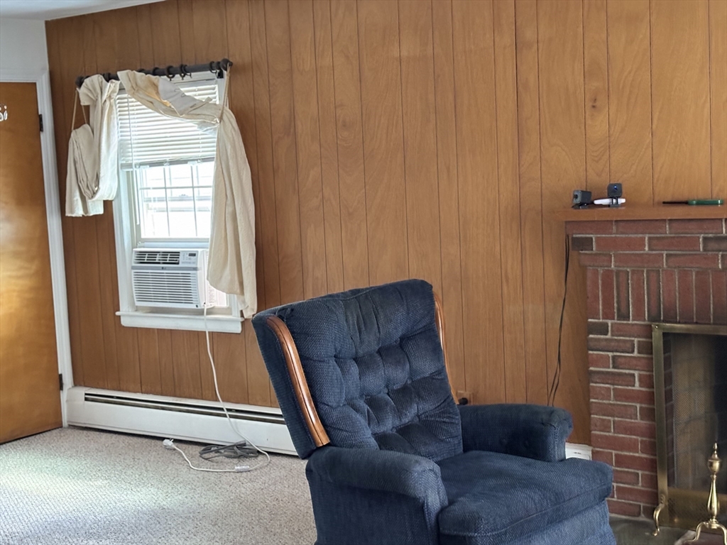 22 Beverly Road Grafton, MA 01536 - Photo 5 of 26 Gallery Image 5