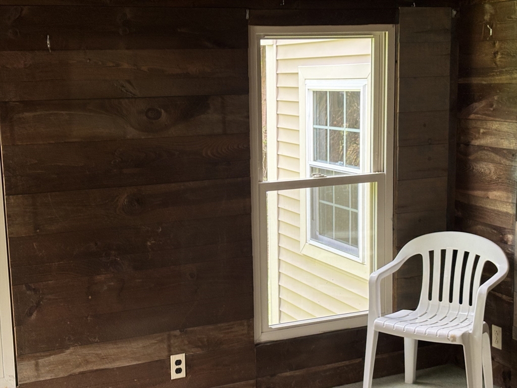 22 Beverly Road Grafton, MA 01536 - Photo 8 of 26 Gallery Image 8