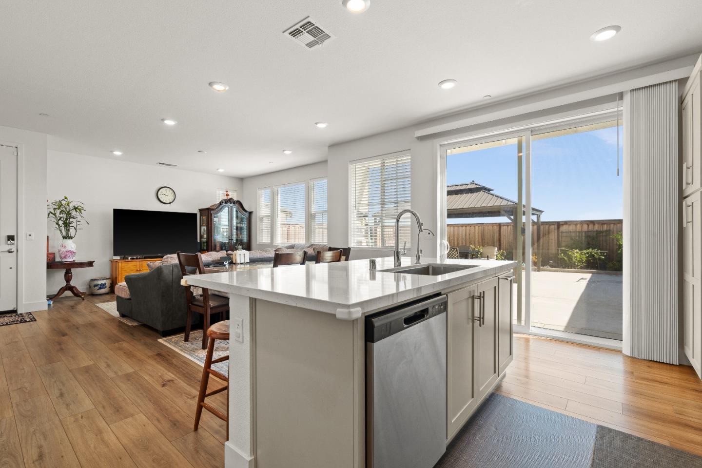 5866 Markham Court Tracy, CA 95377 - Photo 5 of 24