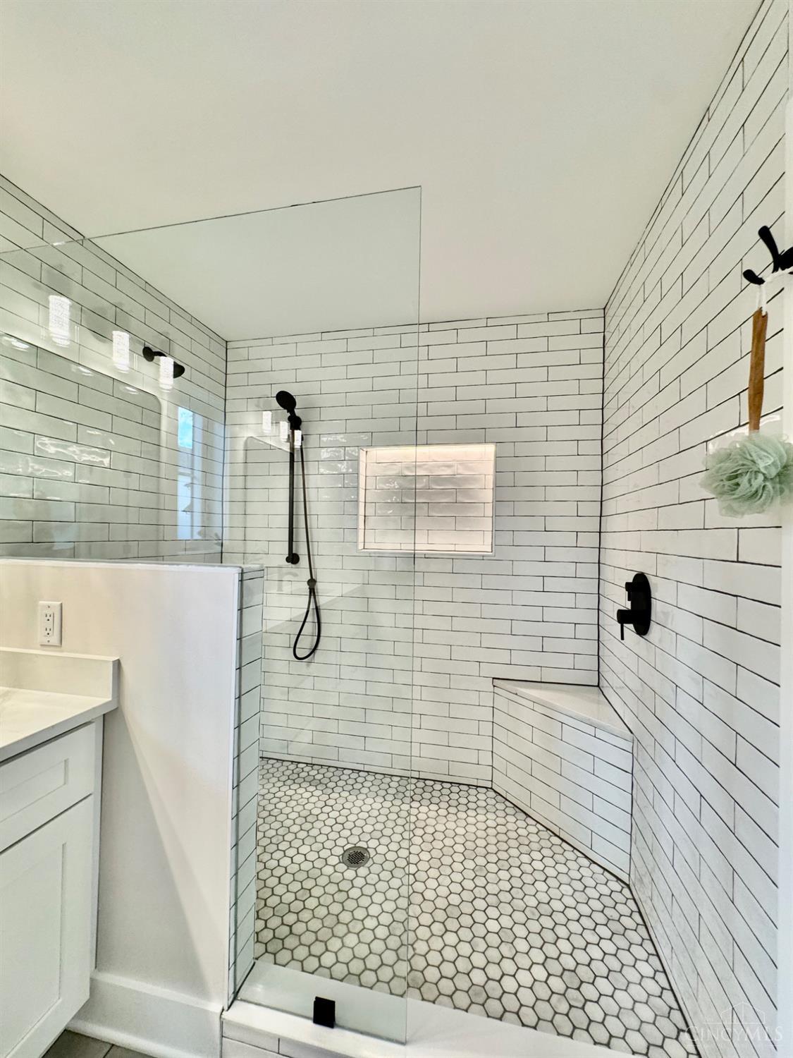 2523 Ridgeland Place Cincinnati, OH 45212 - Photo 39 of 61 Gallery Image 39