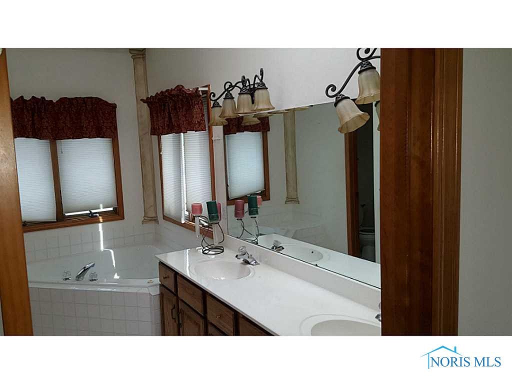 324 Ridgepoint Circle Waterville, OH 43566 - Photo 19 of 20 Gallery Image 19