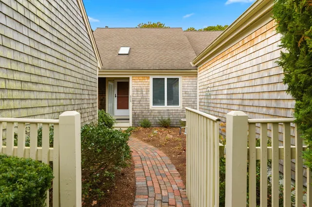$675,000 | 7 Forest Gate, Unit 7, Yarmouth Port, MA 02675