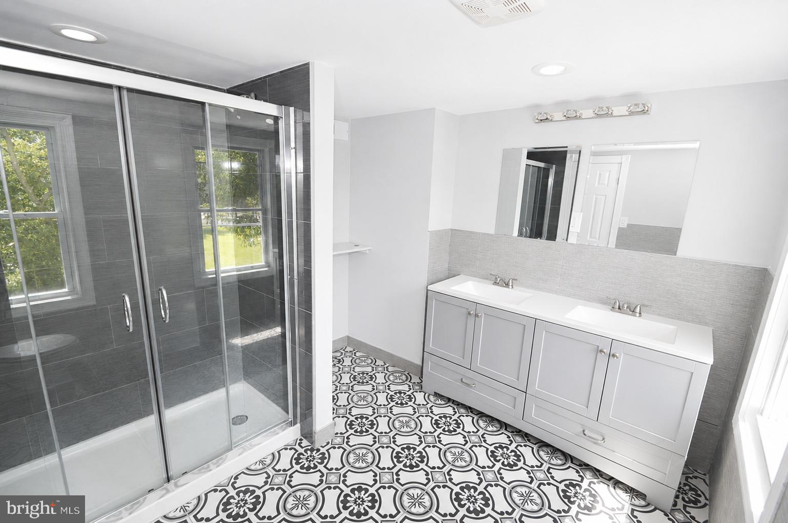 72 Rancocas Road Mount Holly, NJ 08060 - Photo 8 of 20 Full bath 2nd floor