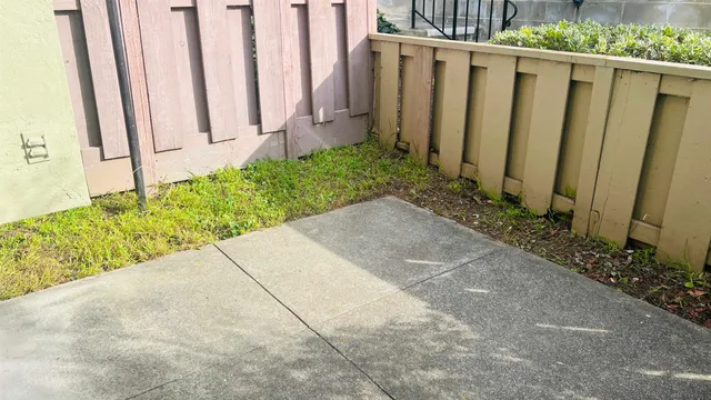 $425,000 | 24158 Dover Lane, Hayward, CA 94541