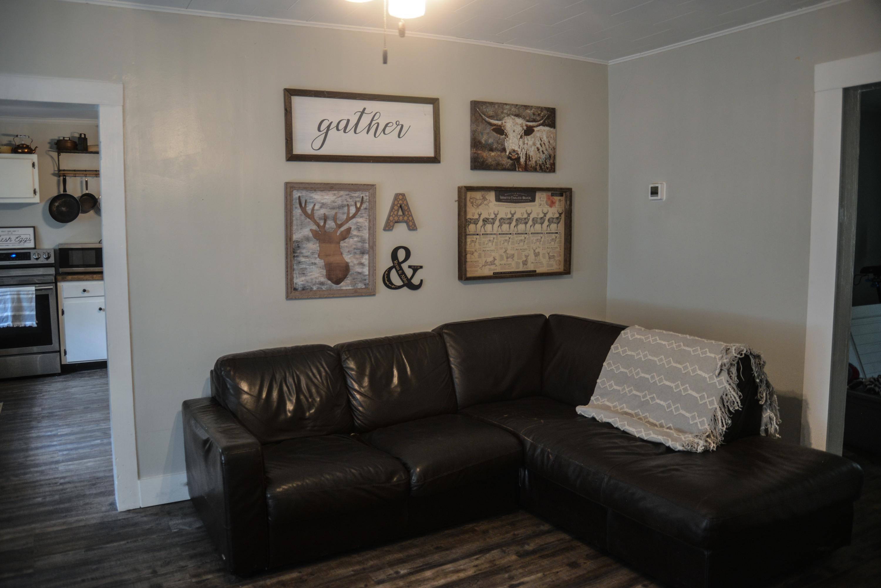 2308 Highway 95 Rock Spring, GA 30739 - Photo 9 of 21 2308 Highway 95 Living Room