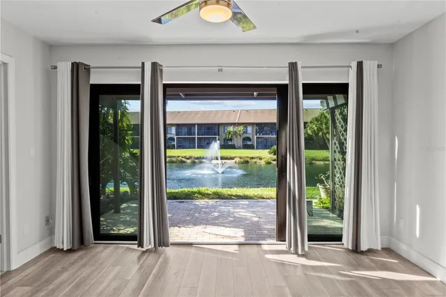 a view of a entrance of the house