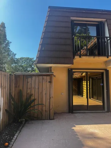 a view of a entrance door of the house