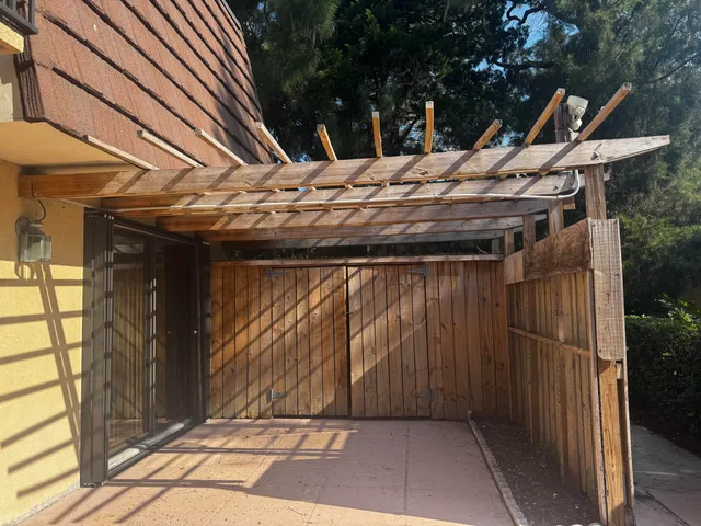 a view of outdoor space