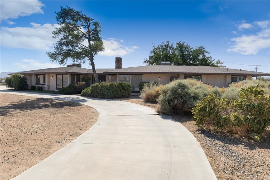 14273 Hopi Road Apple Valley, CA 92307 - Photo 1 of 1 Gallery Image 1