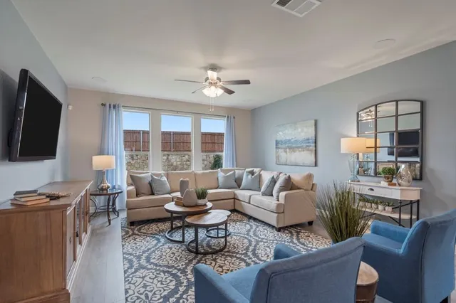 $344,990 | 137 Medina Lane, Rhome, TX 76078