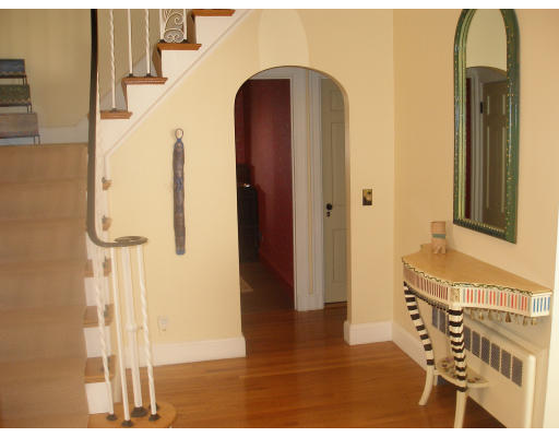 26 Philmore Road Newton, MA 02458 - Photo 5 of 13 Gallery Image 5