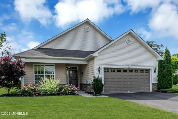 $650,000 | 12 Winding River Court, Lakewood, NJ 08701