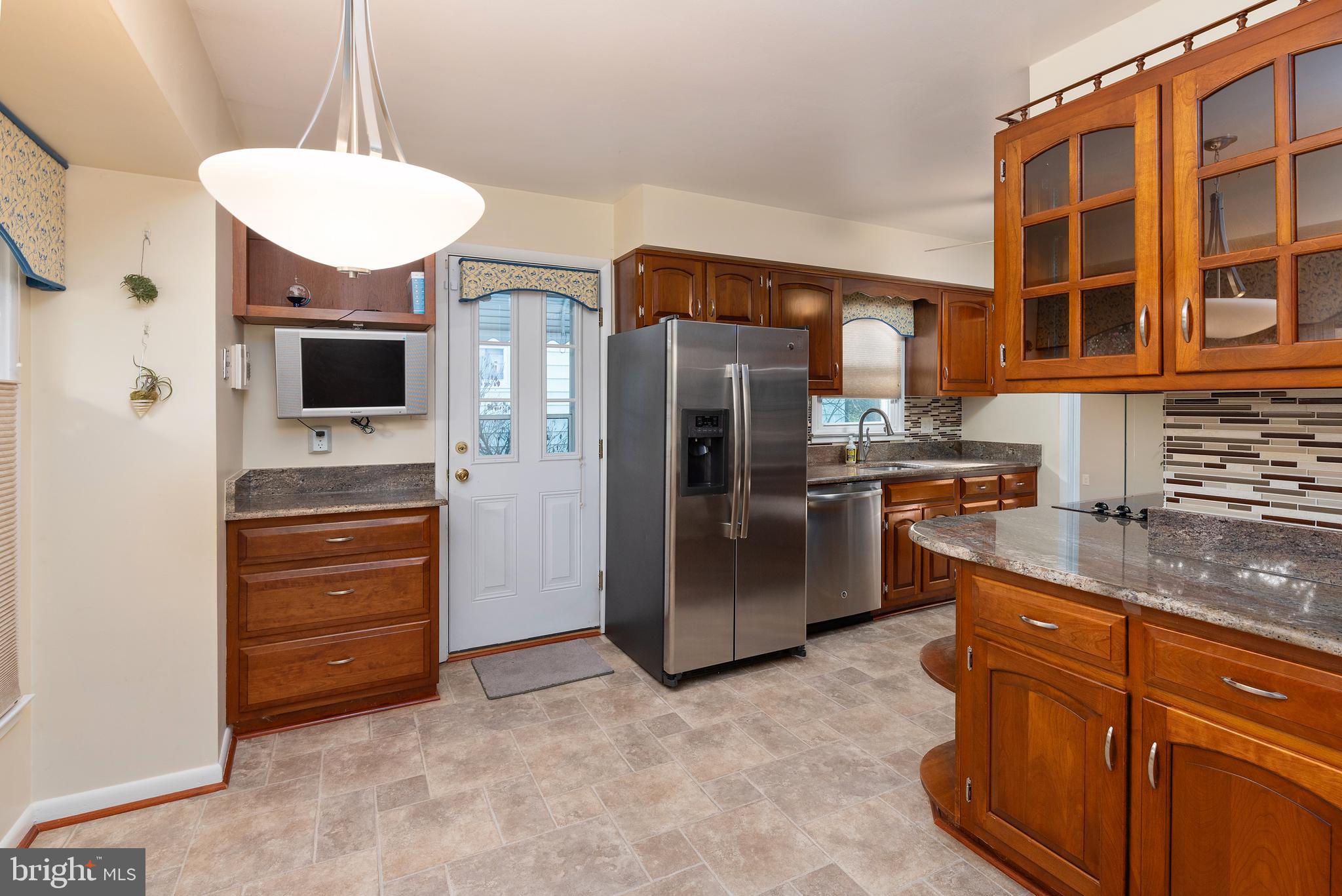 3922 Highview Drive Silver Spring, MD 20906 - Photo 4 of 33 Gallery Image 4