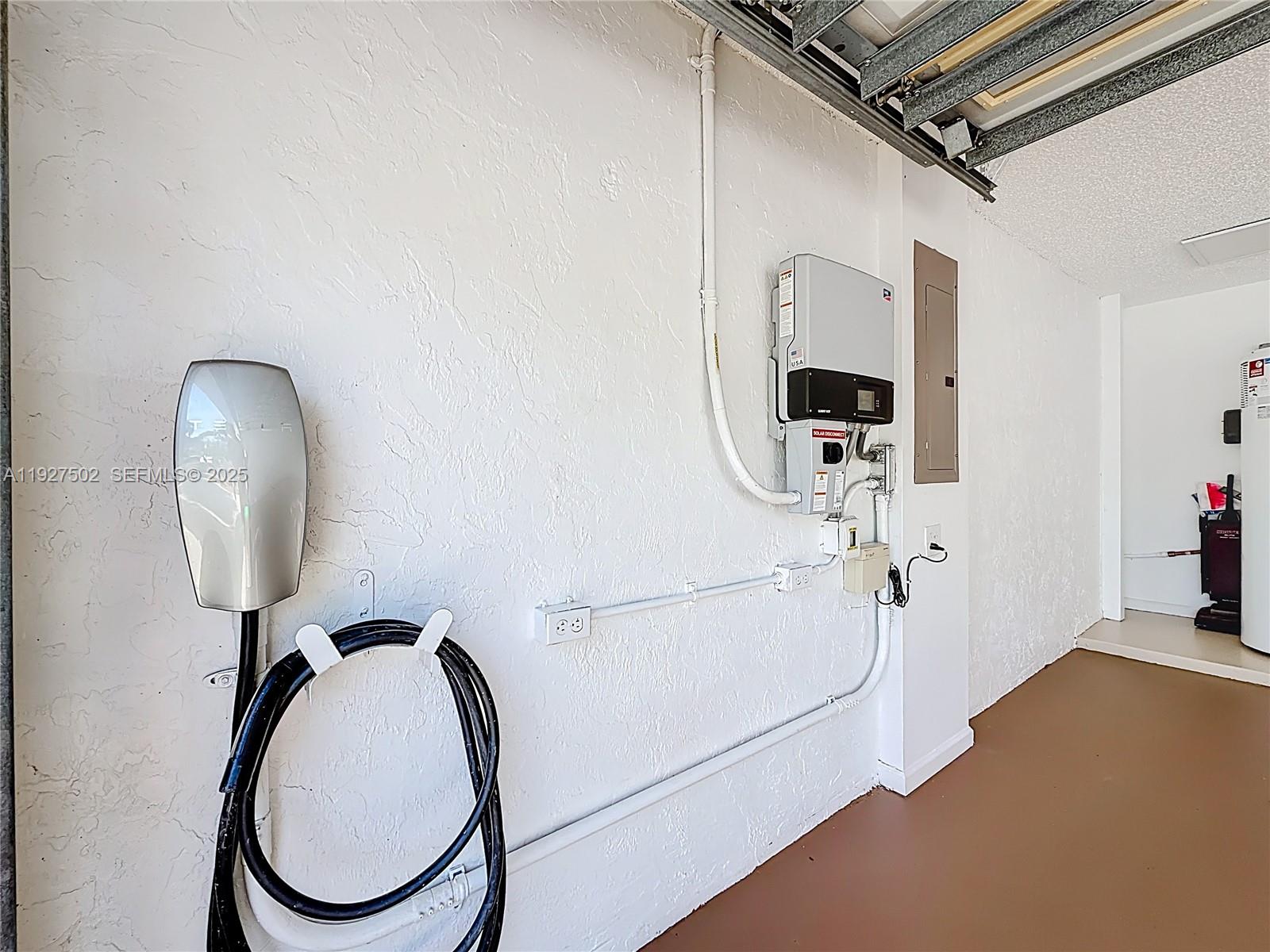 356 Hammocks Trail Greenacres, FL 33413 - Photo 30 of 41 a bathroom with a toilet mirror and tub