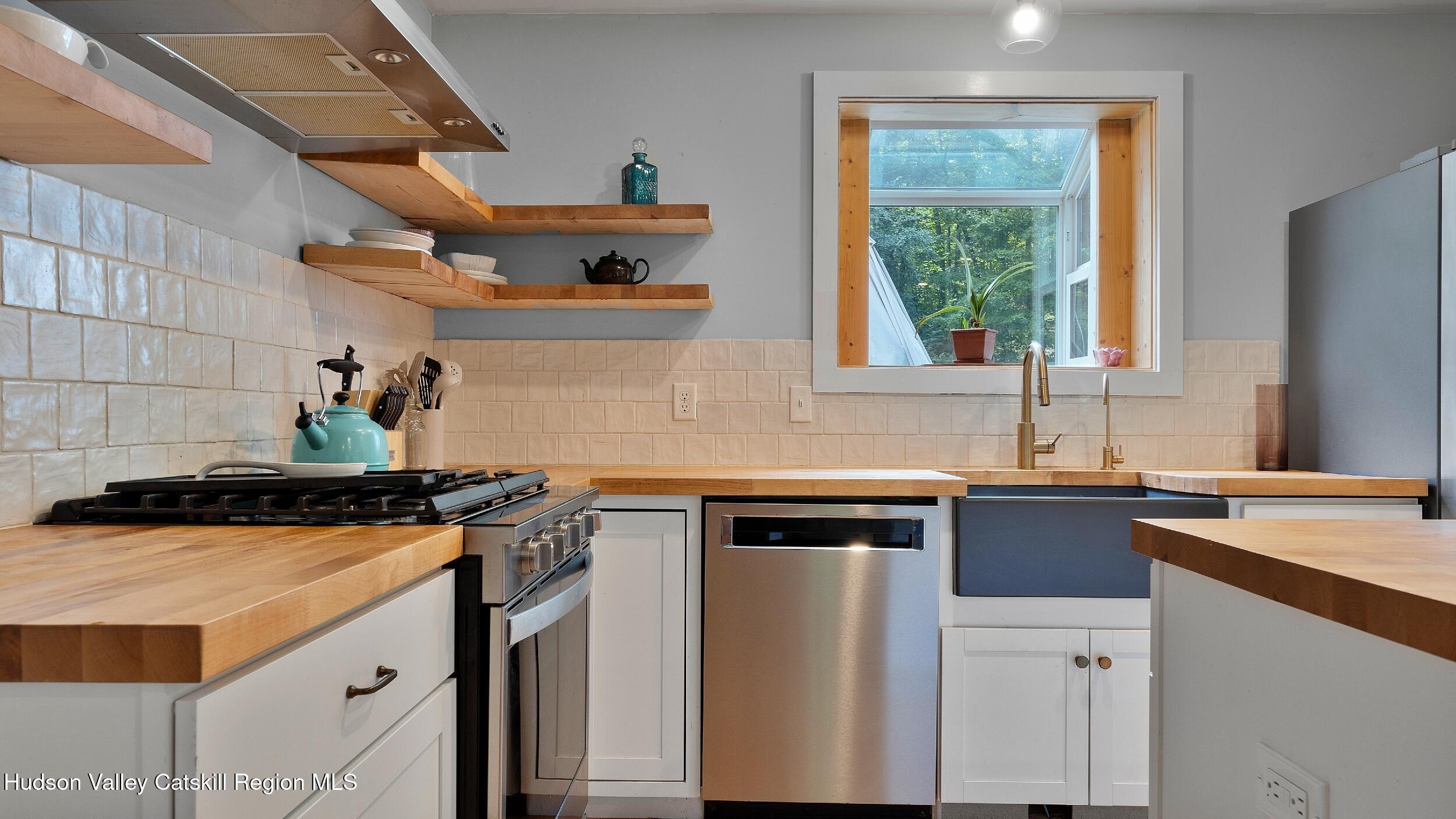 638 Fog Hill Road Austerlitz, NY 12017 - Photo 13 of 41 Kitchen