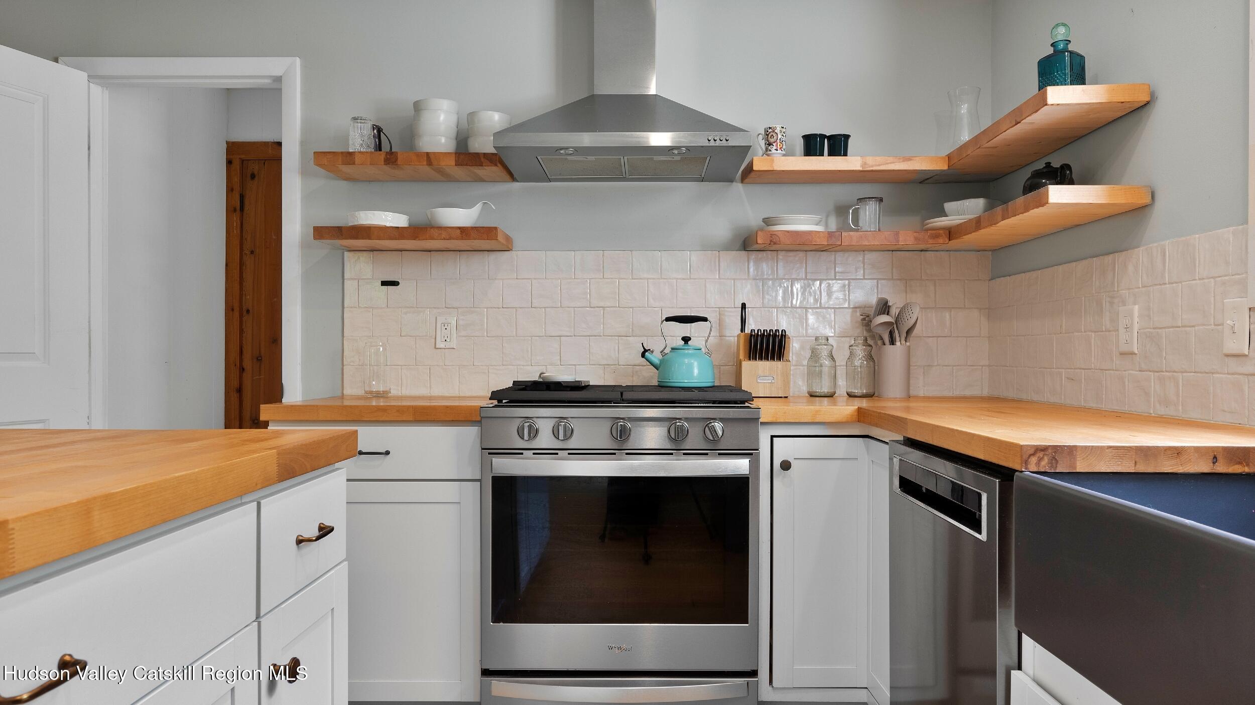 638 Fog Hill Road Austerlitz, NY 12017 - Photo 14 of 41 Kitchen