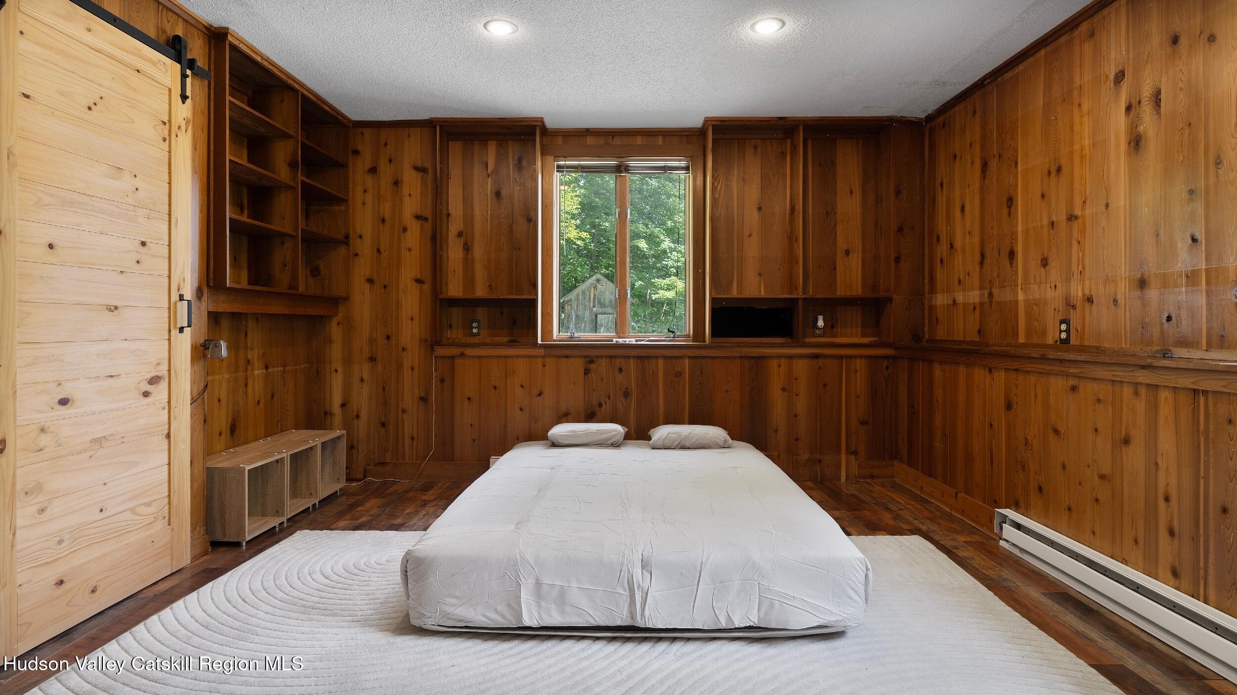 638 Fog Hill Road Austerlitz, NY 12017 - Photo 27 of 41 Beroom