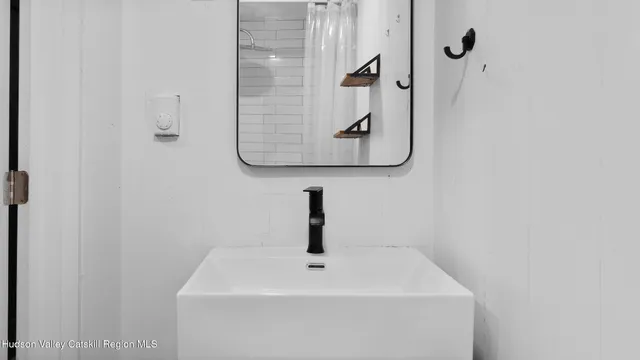 $400,000 | 638 Fog Hill Road, Austerlitz, NY 12017